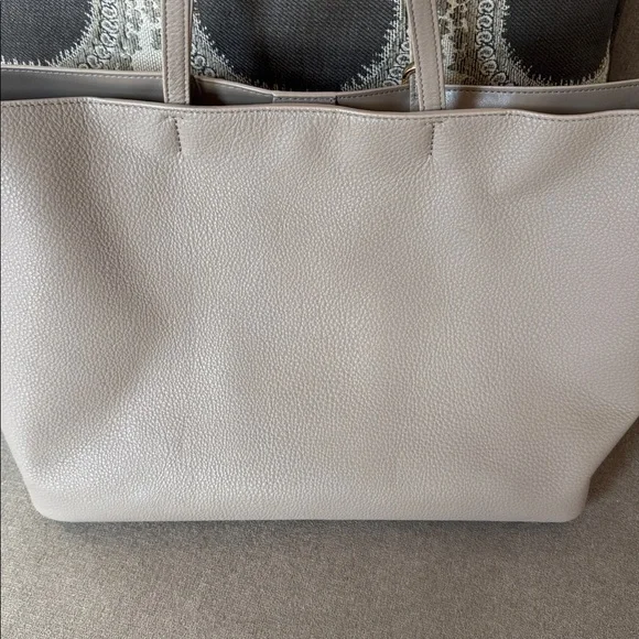 Tory Burch Designer Pebbled Leather Horse Pony Tote Purse Handbag *bonus tassel - Picture 5 of 8